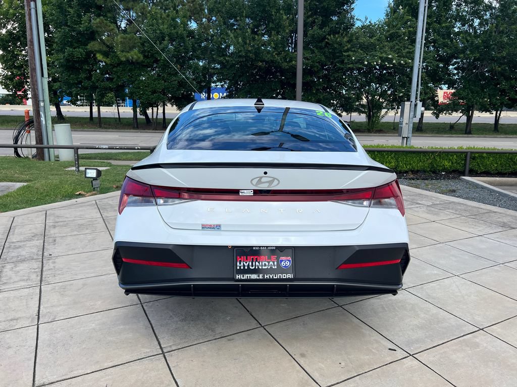 Certified 2026 Hyundai Elantra Sport FWD image 12