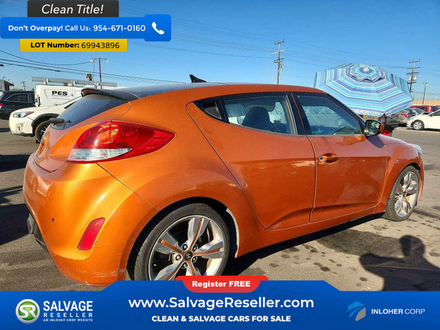 Used 2012 Hyundai Veloster w/ Style Pkg FWD image 4