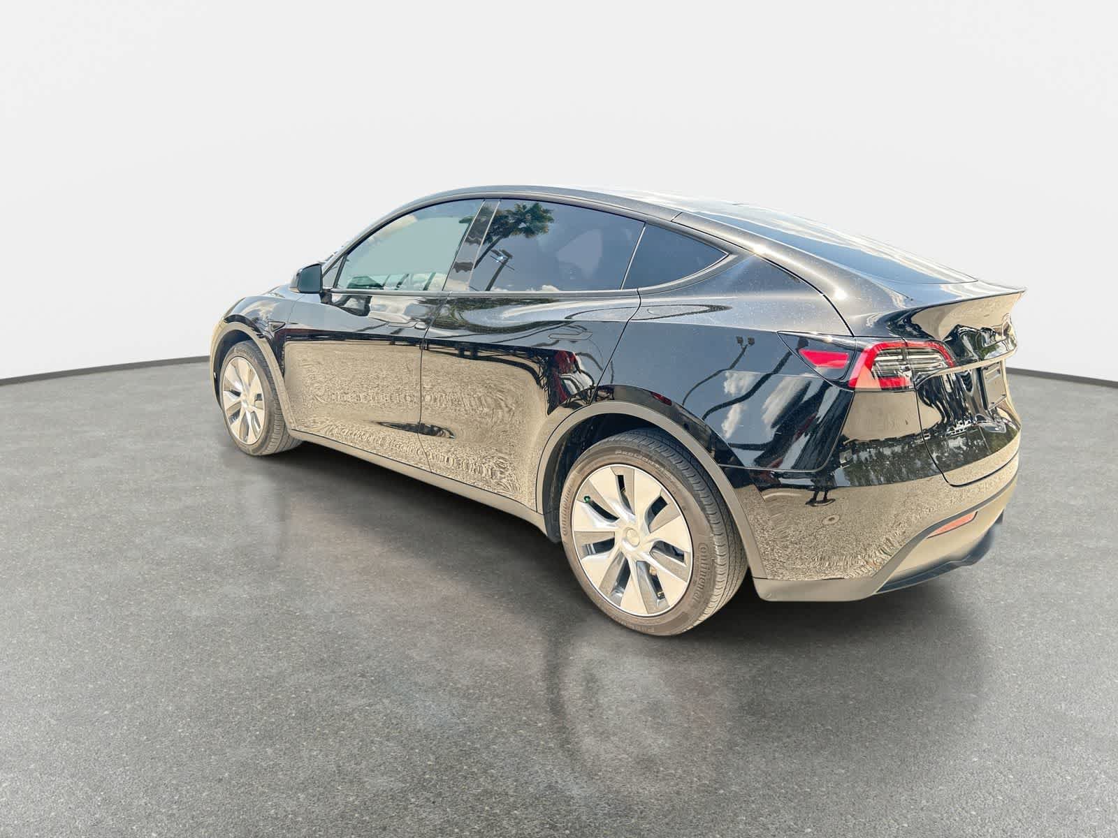 Used 2023 Tesla Model Y Long Range AWD/4WD image 6