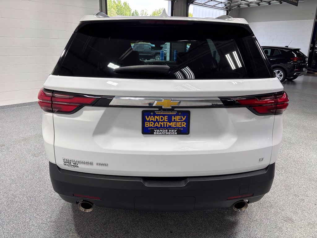 Used 2023 Chevrolet Traverse LT w/ LT Premium Package AWD/4WD image 6