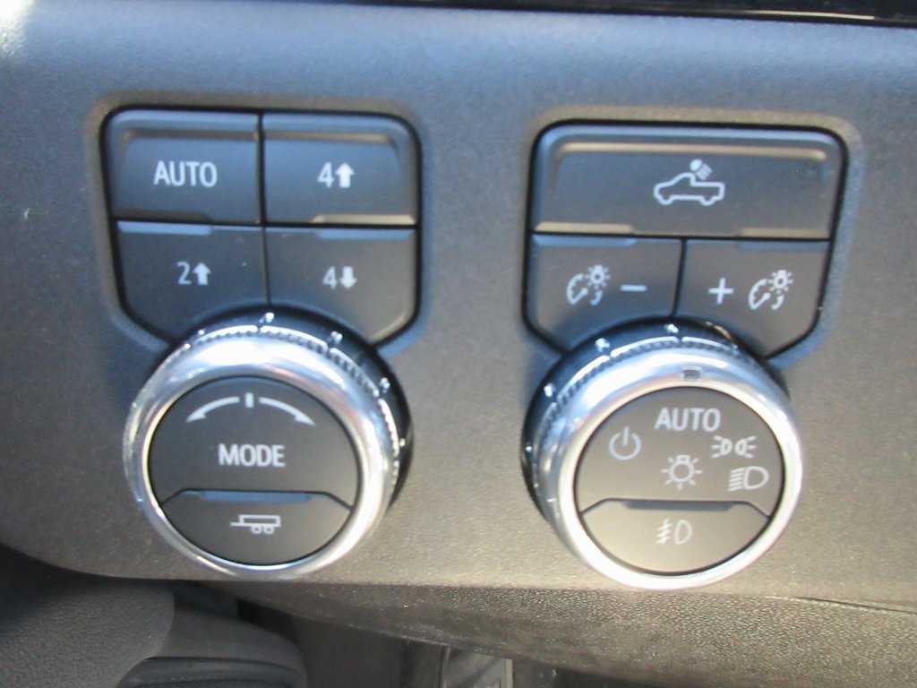 New 2026 GMC Sierra 3500 SLE image 17