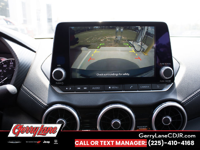 Used 2025 Nissan Sentra SV FWD image 10