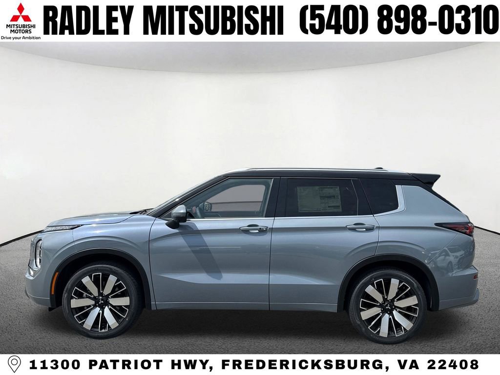 New 2026 Mitsubishi Outlander SEL image 2