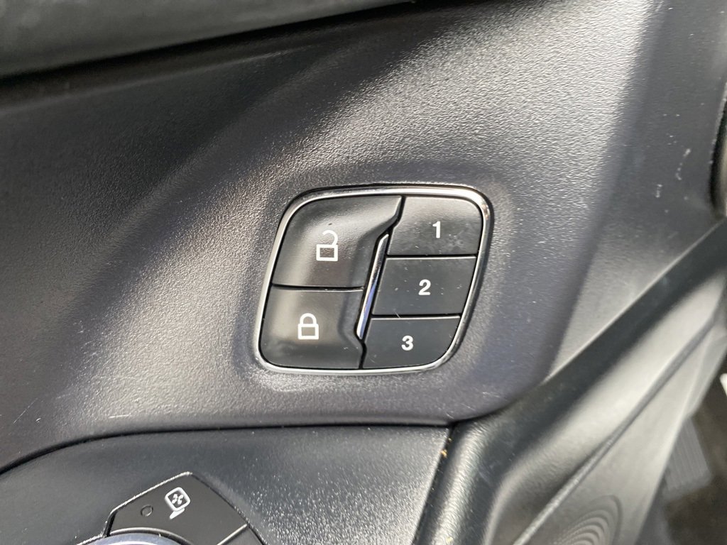 Used 2018 Ford Expedition Max Platinum image 31