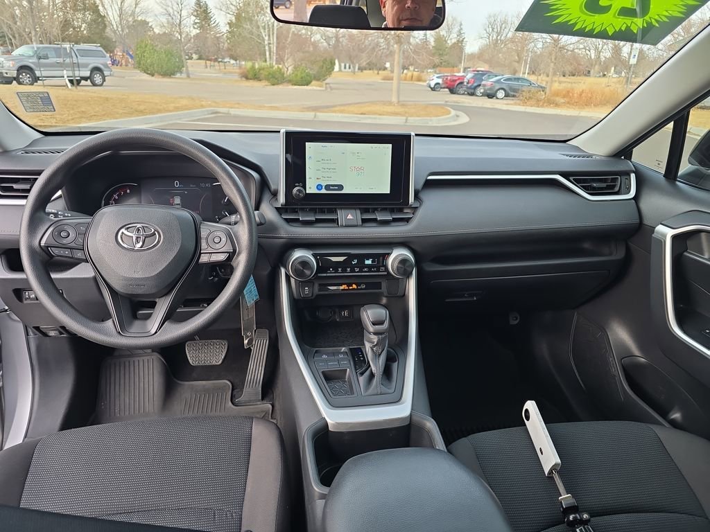 Used 2023 Toyota RAV4 LE image 13