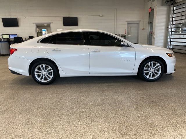 Used 2016 Chevrolet Malibu LT image 4