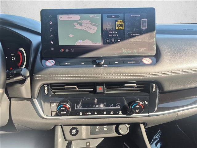 Used 2026 Nissan Rogue SL FWD image 15