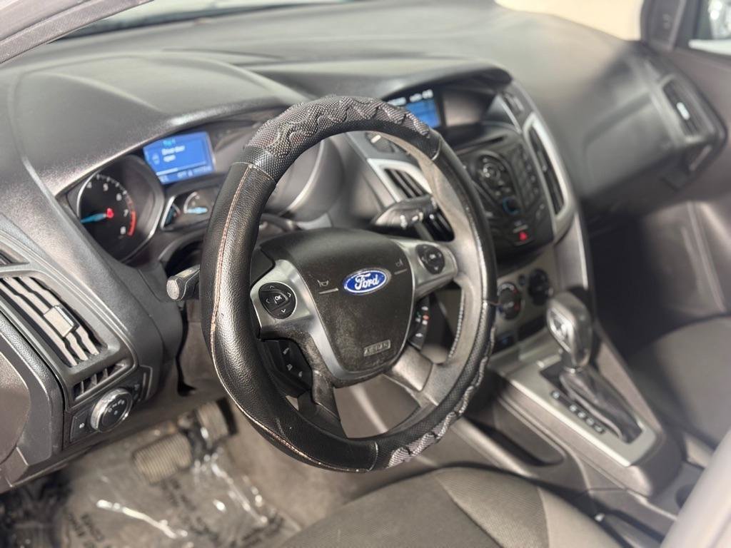 Used 2012 Ford Focus SE FWD image 31