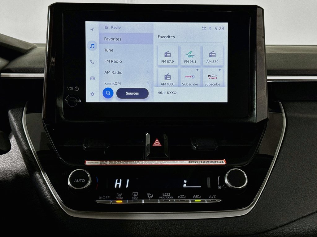 Used 2025 Toyota Corolla LE FWD image 12