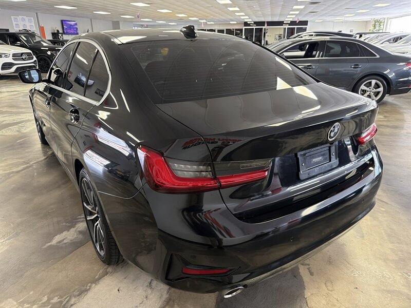 Used 2019 BMW 330i Sedan w/ Convenience Package RWD image 8
