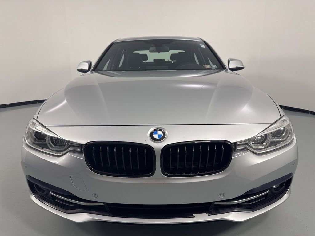 Used 2017 BMW 330i xDrive Sedan image 2