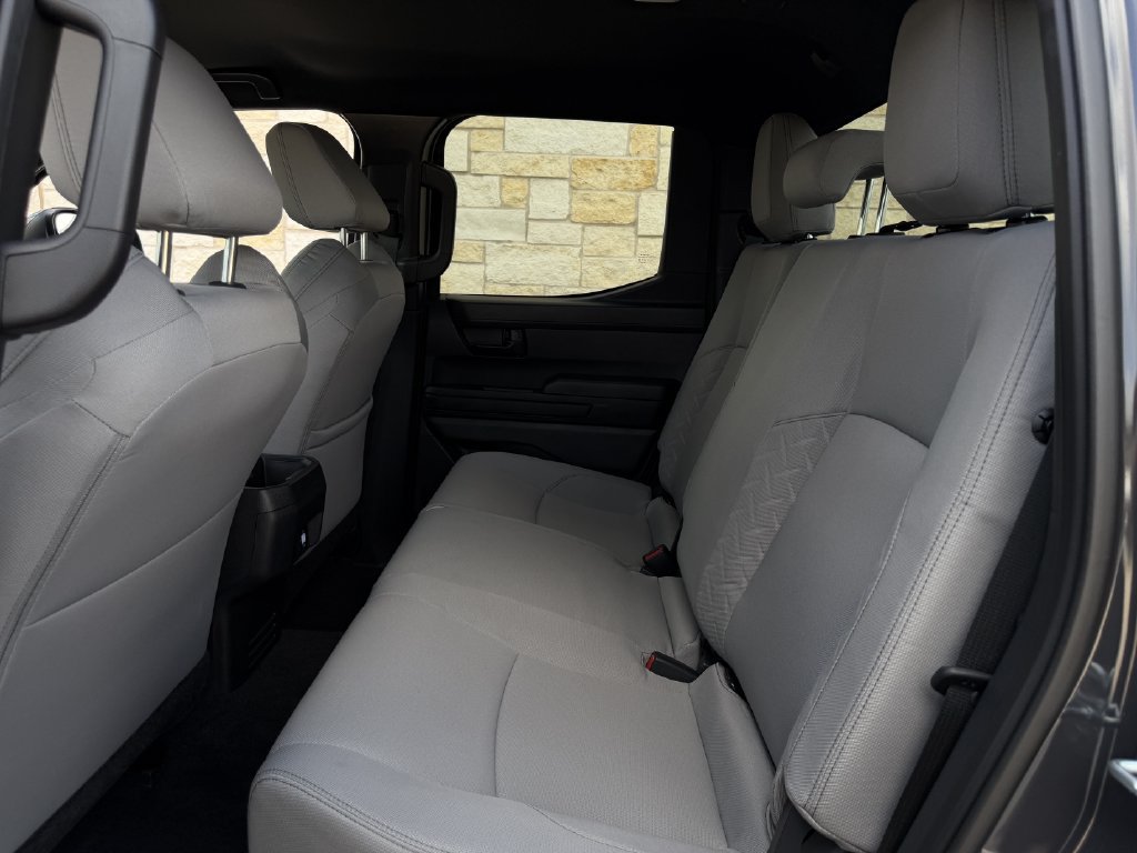 Used 2025 Toyota Tacoma SR5 AWD/4WD image 28