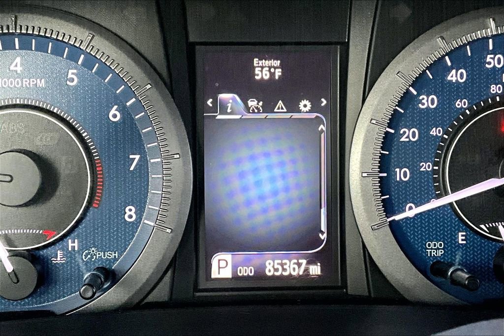 Used 2019 Toyota Sienna L image 2