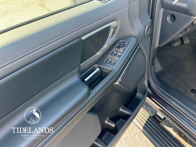 New 2025 Ford Expedition Platinum w/ Stealth Appearance Package image 13