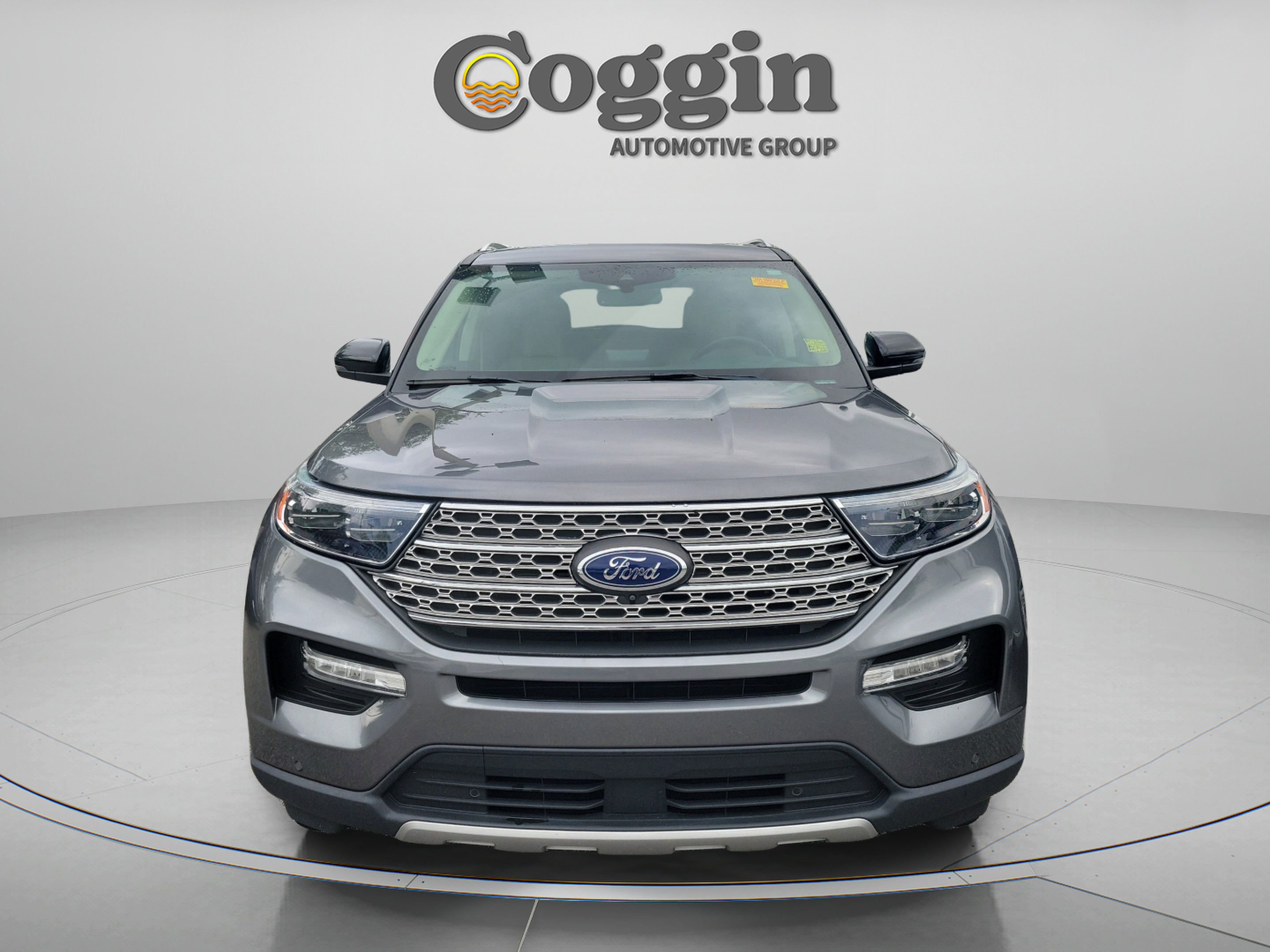 Used 2024 Ford Explorer Limited w/ Limited Technology Package RWD image 9