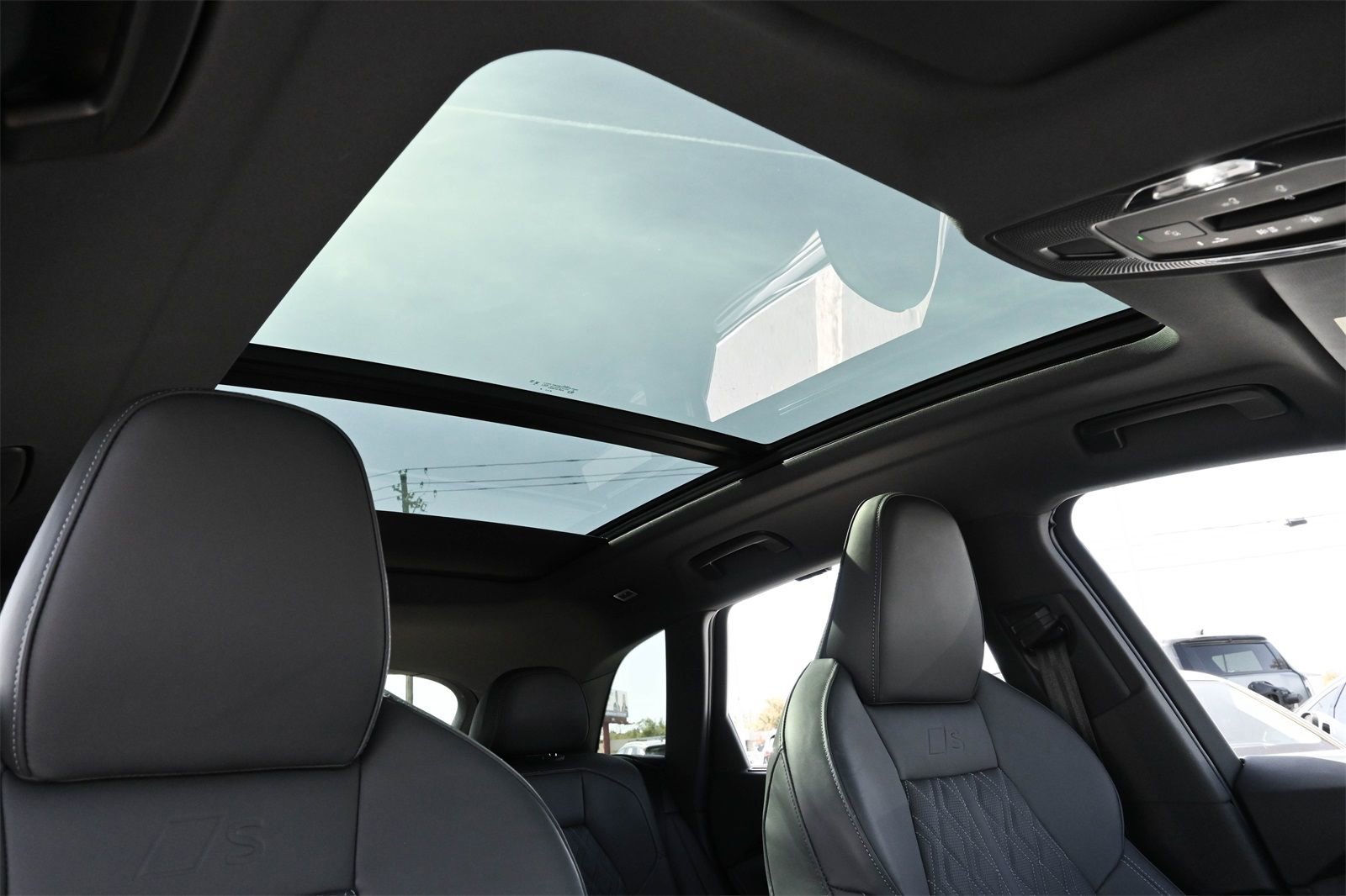 Certified 2025 Audi SQ5 Premium Plus w/ Premium Plus Package image 23