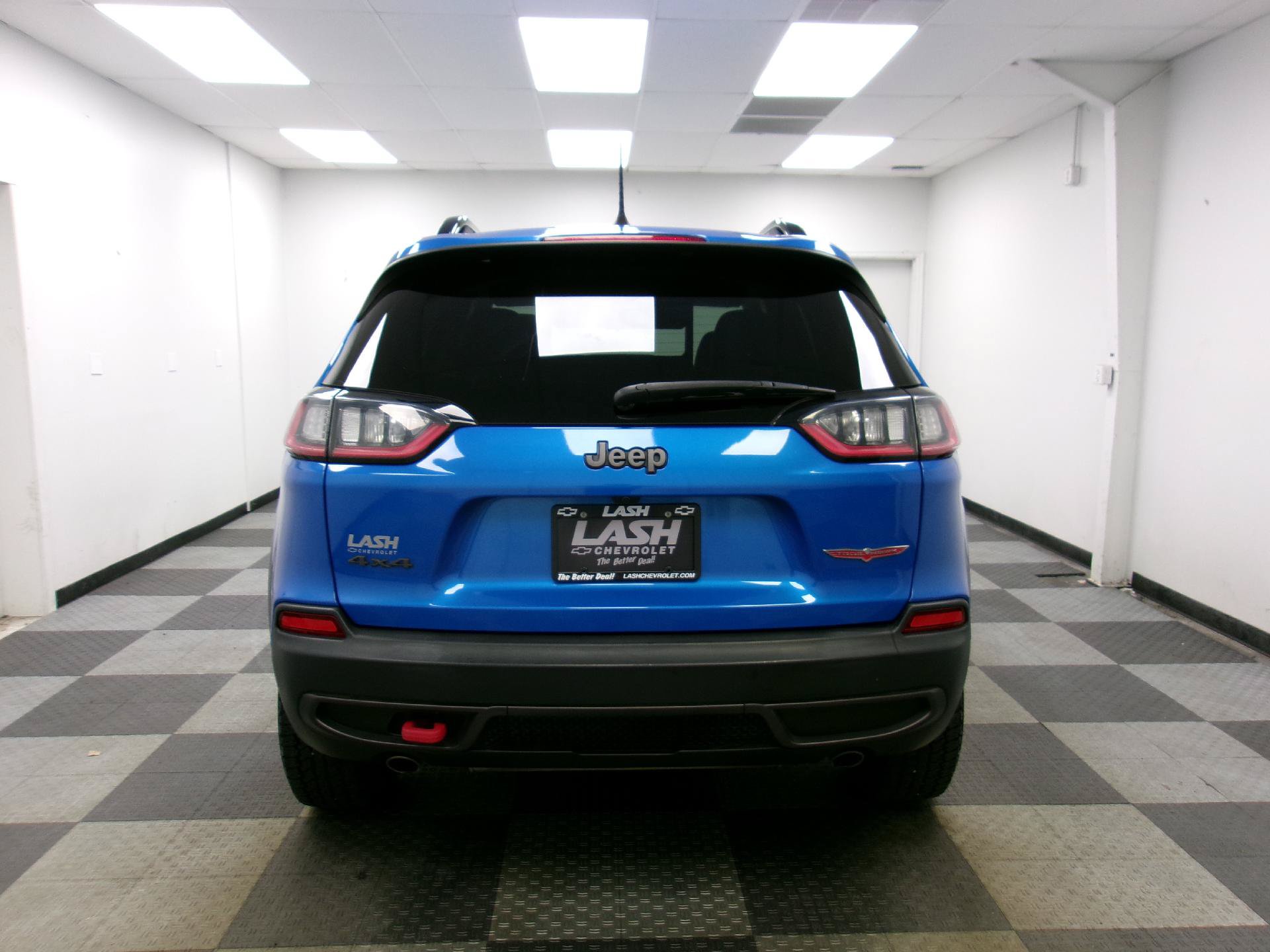 Used 2022 Jeep Cherokee Trailhawk AWD/4WD image 12