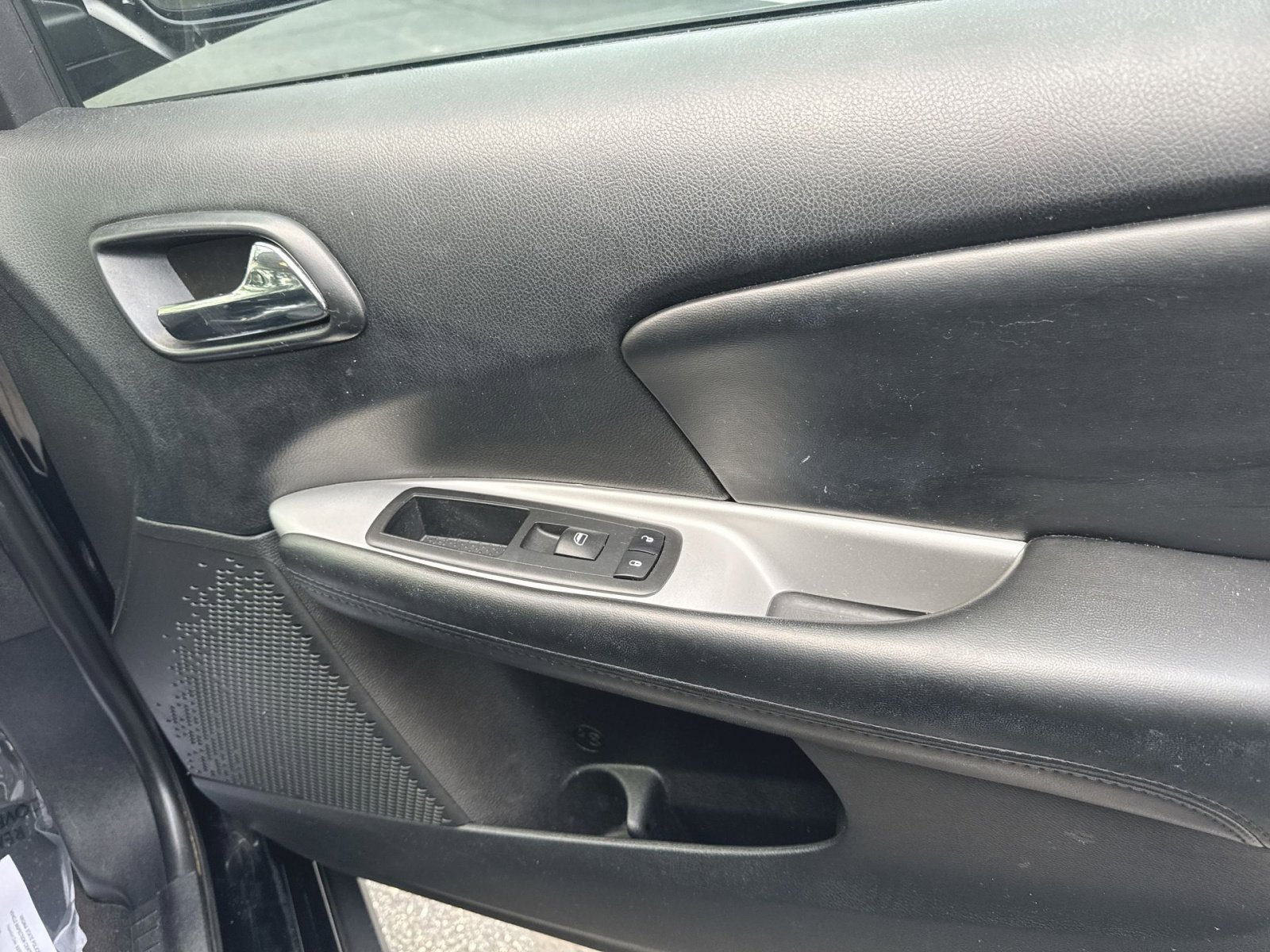 Used 2018 Dodge Journey SE image 33