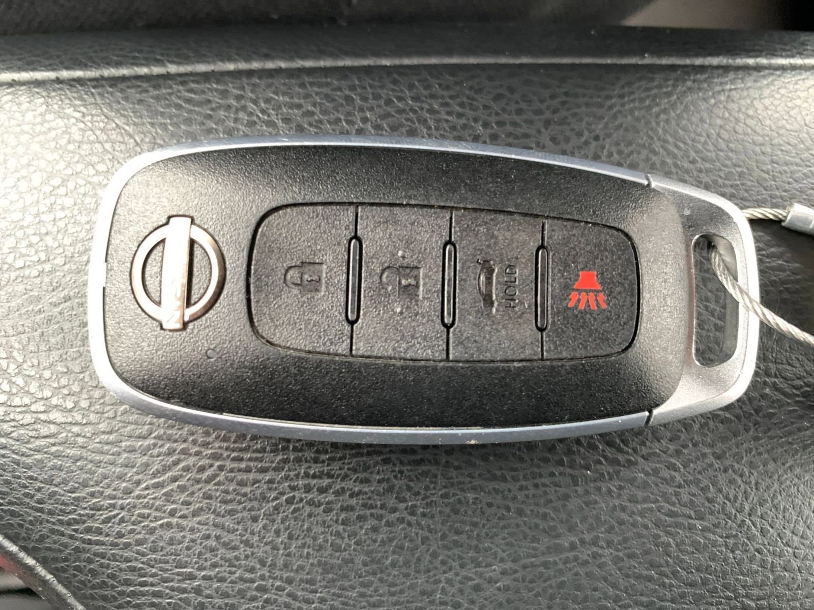 Used 2025 Nissan Versa SV w/ Trunk Package image 21