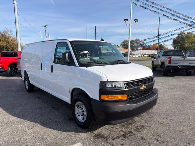 New 2027 Chevrolet Express 3500 Extended w/ Driver Convenience Package RWD image 15