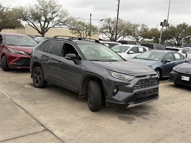 Used 2020 Toyota RAV4 XSE image 3