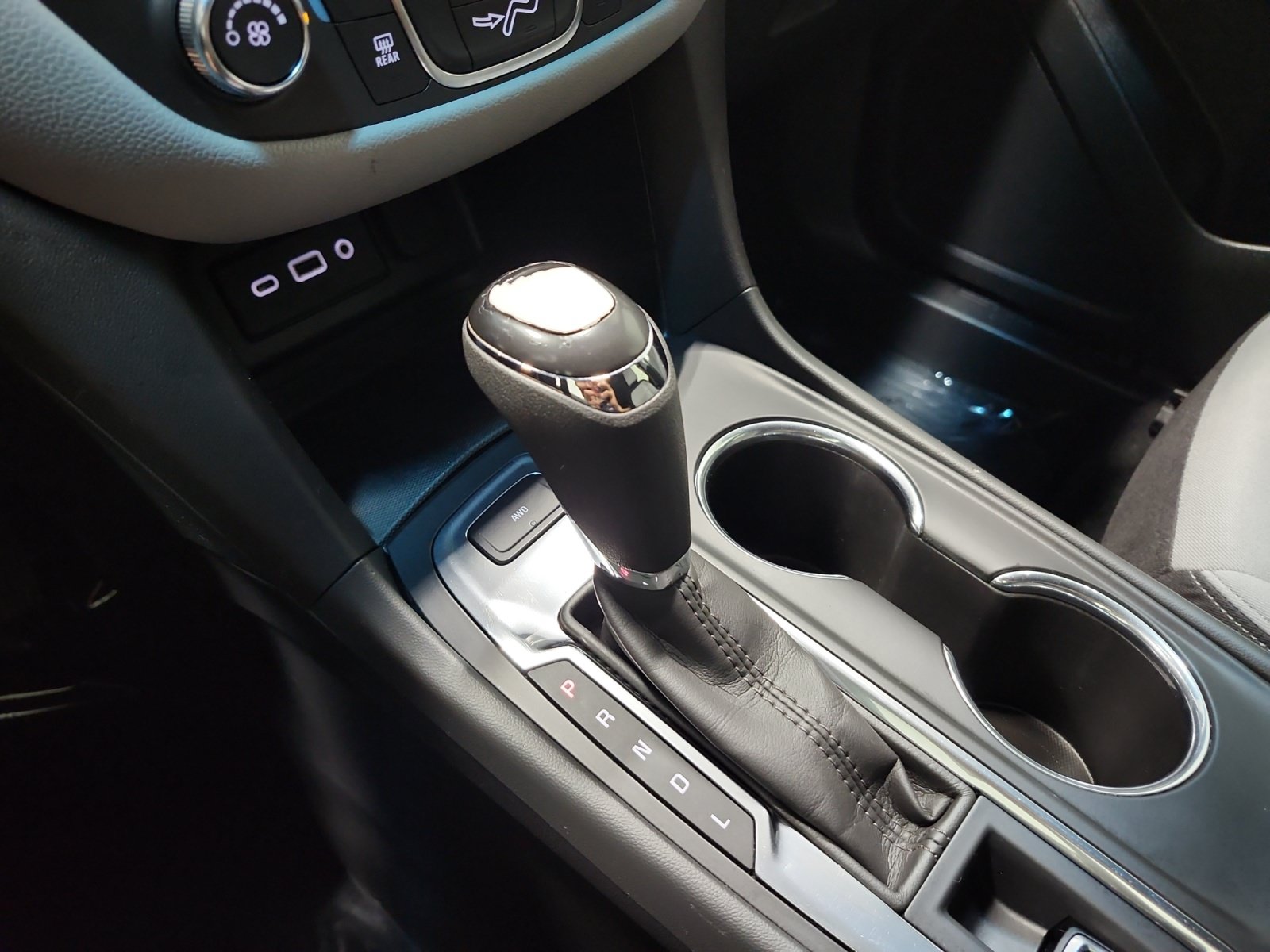 Used 2020 Chevrolet Equinox LS AWD/4WD image 19