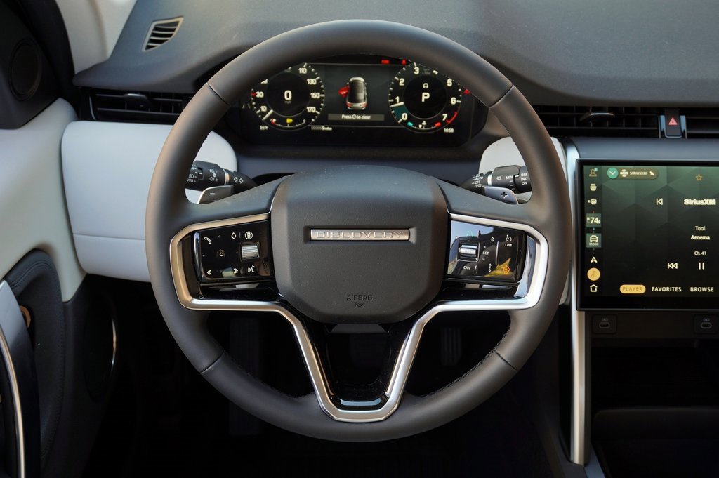 New 2025 Land Rover Discovery Sport S image 16
