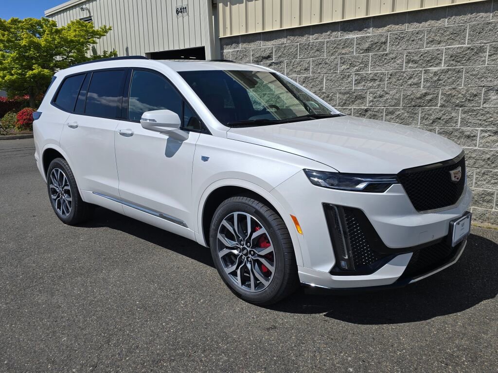 New 2025 Cadillac XT6 Sport image 10