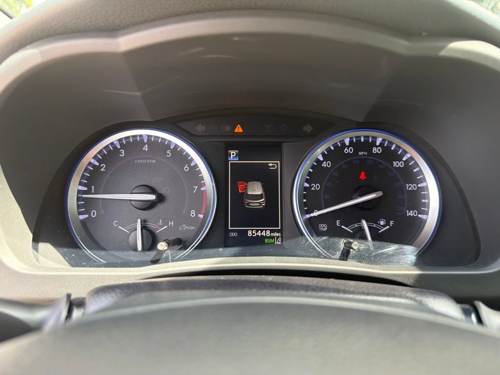Used 2019 Toyota Highlander XLE AWD/4WD video 1