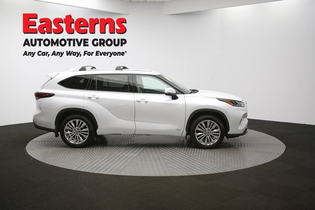 Used 2024 Toyota Highlander Platinum AWD/4WD image 51