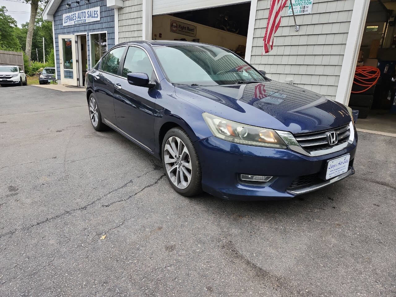 Used 2013 Honda Accord Sport image 2