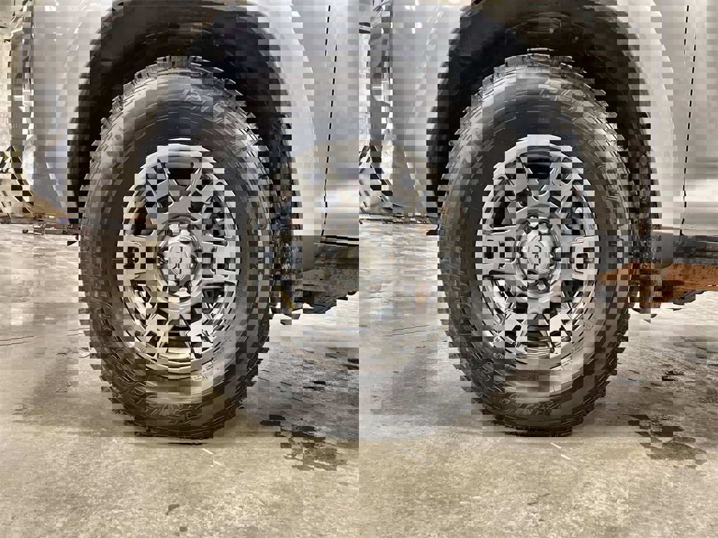 Used 2020 Toyota 4Runner Venture w/ Moonroof Package image 10