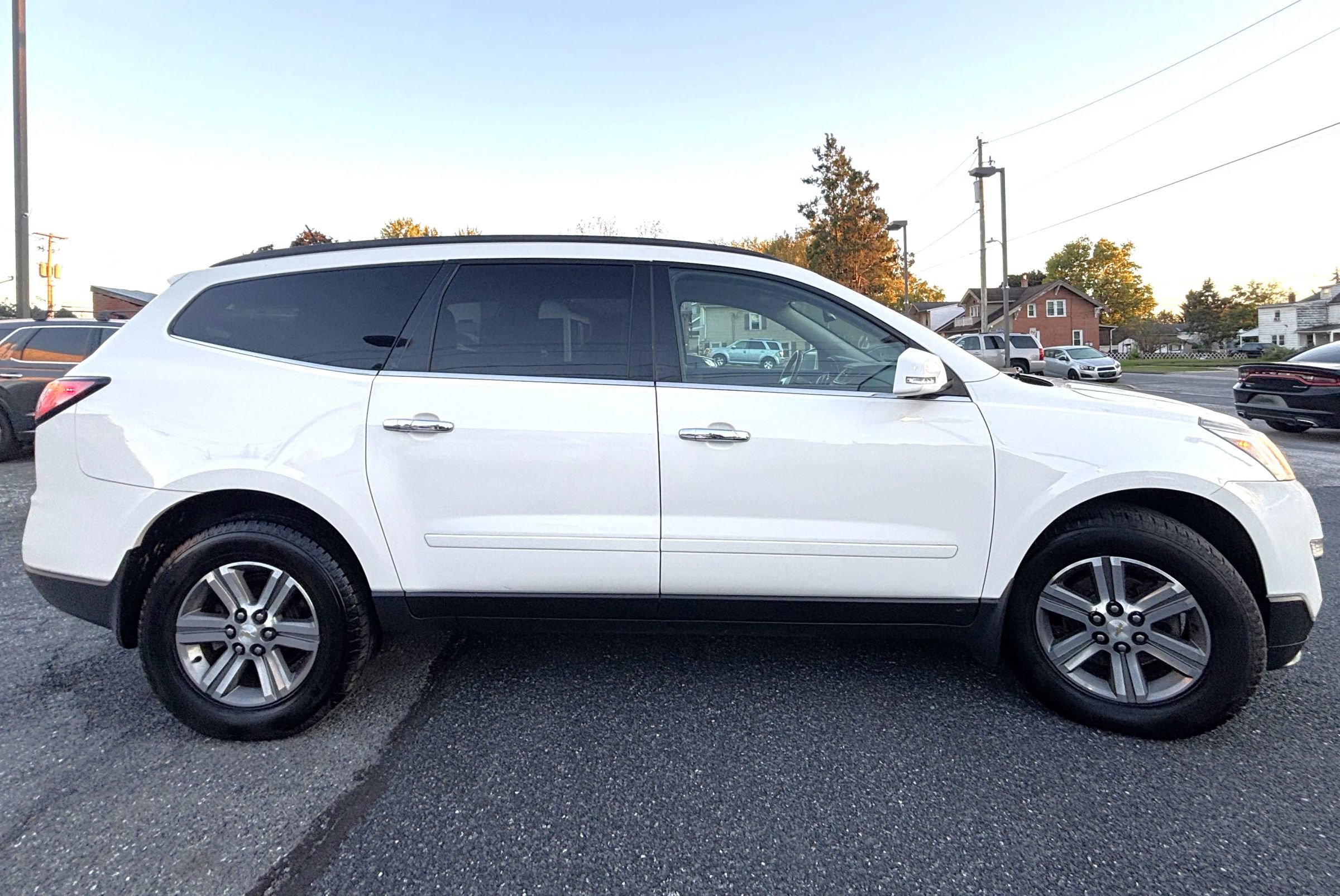 Used 2015 Chevrolet Traverse LT AWD/4WD image 6