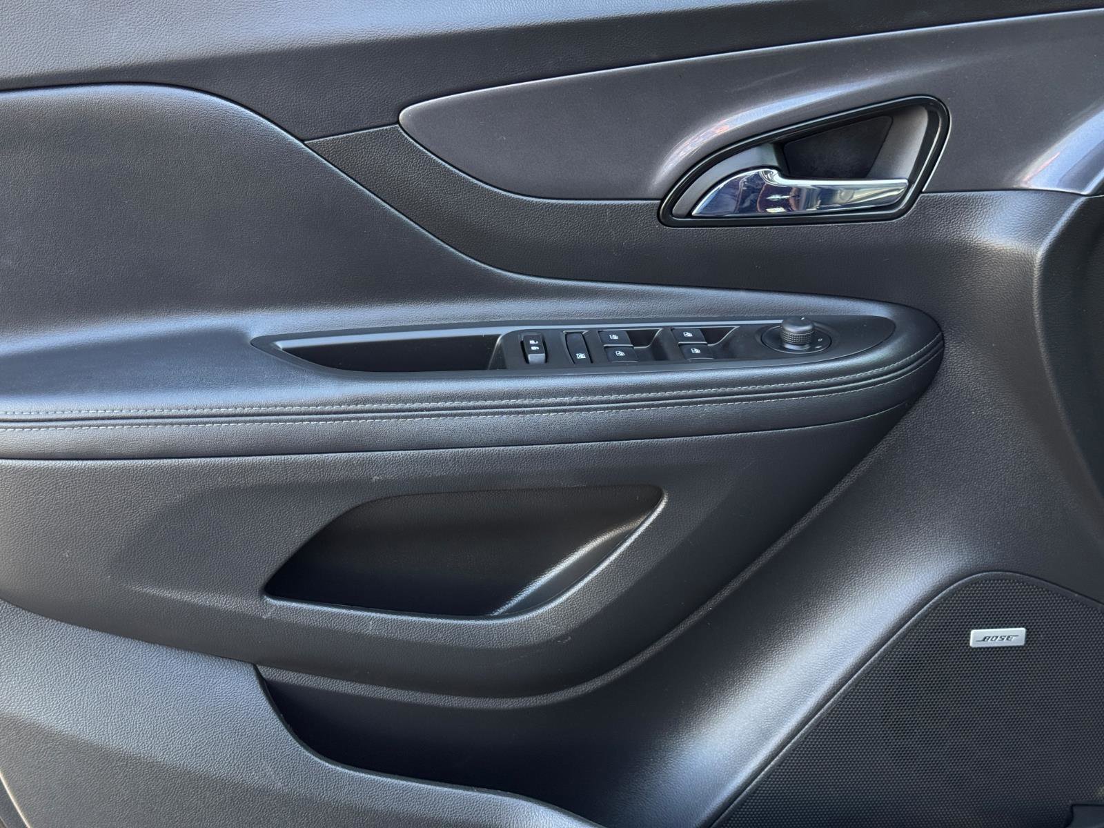 Used 2018 Buick Encore Essence FWD image 14
