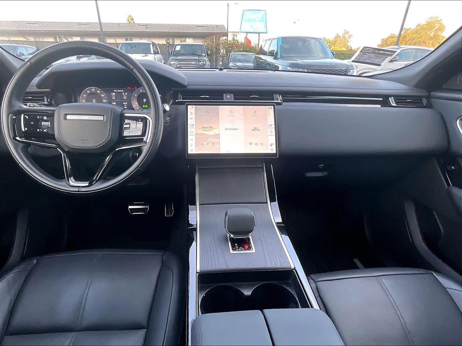 Used 2026 Land Rover Range Rover Velar Dynamic SE AWD/4WD image 18