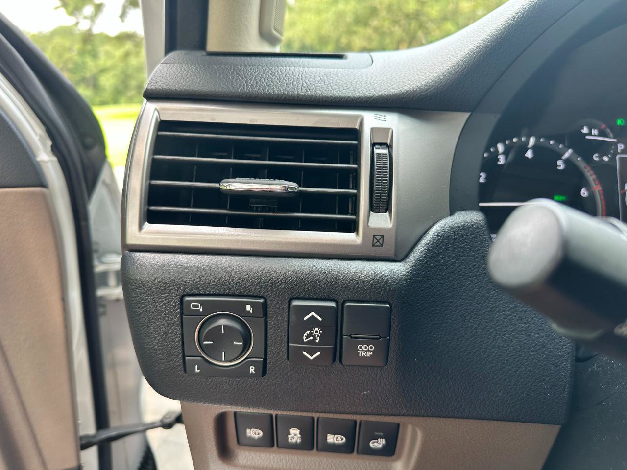 Used 2023 Lexus GX 460 Premium w/ Premium Package AWD/4WD image 35