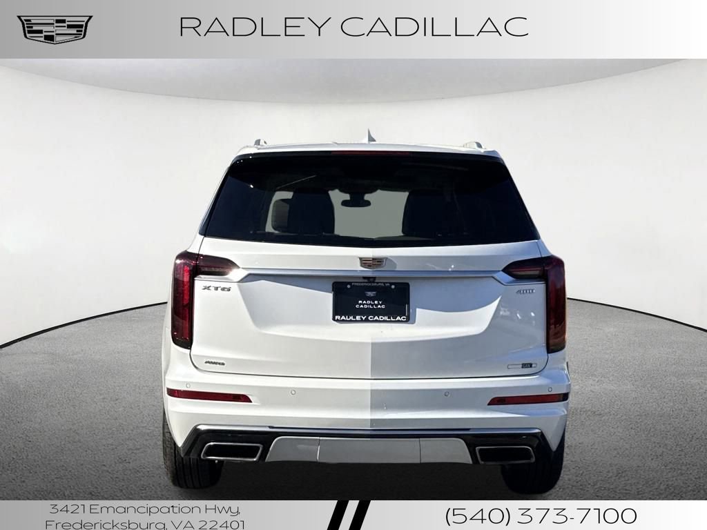 Used 2021 Cadillac XT6 Premium Luxury image 4