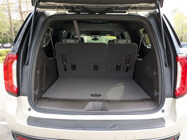 Used 2022 GMC Yukon XL SLE w/ Gmc Pro Safety Plus Package image 36