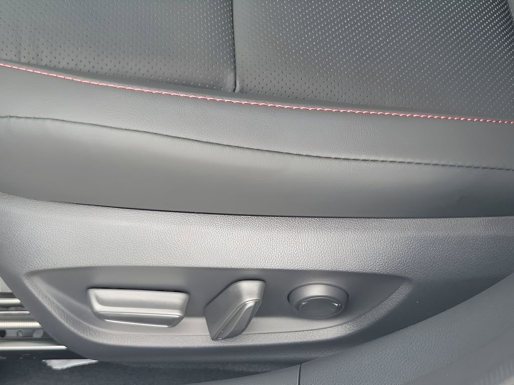 New 2026 Toyota Prius Plug-In Hybrid FWD image 29