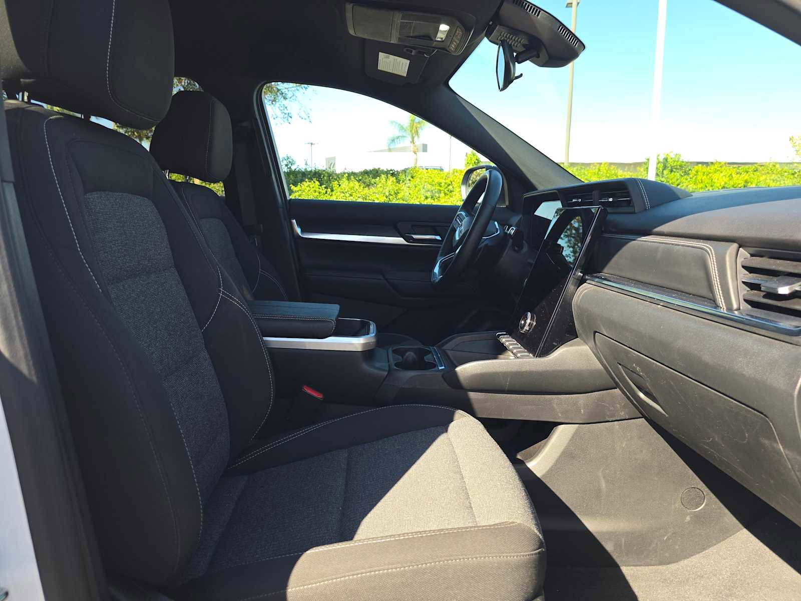 Used 2025 GMC Terrain Elevation image 11