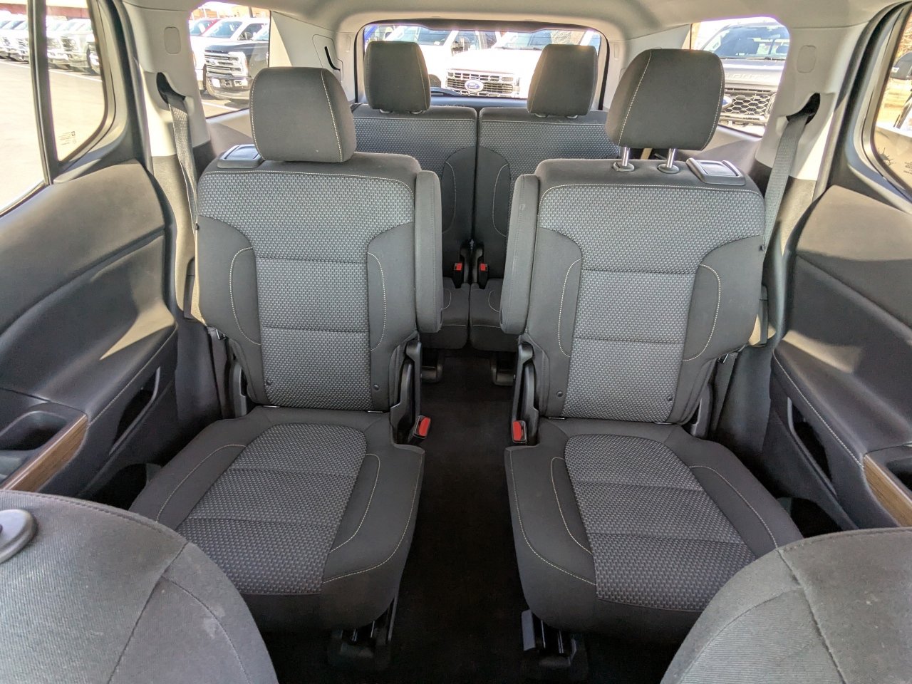 Used 2021 GMC Acadia SLE w/ Driver Convenience Package image 18