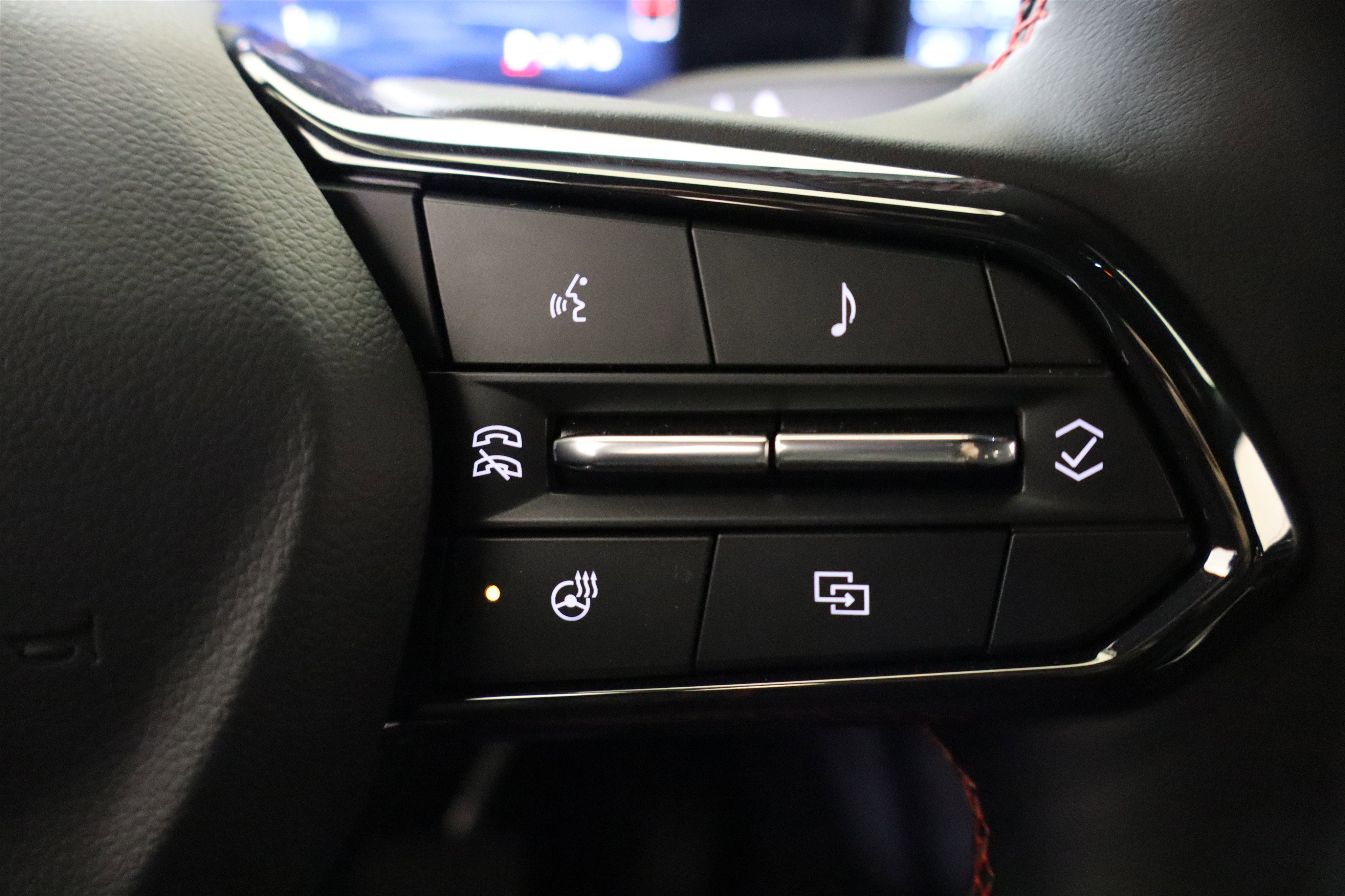 New 2025 Chevrolet Blazer EV RS image 29