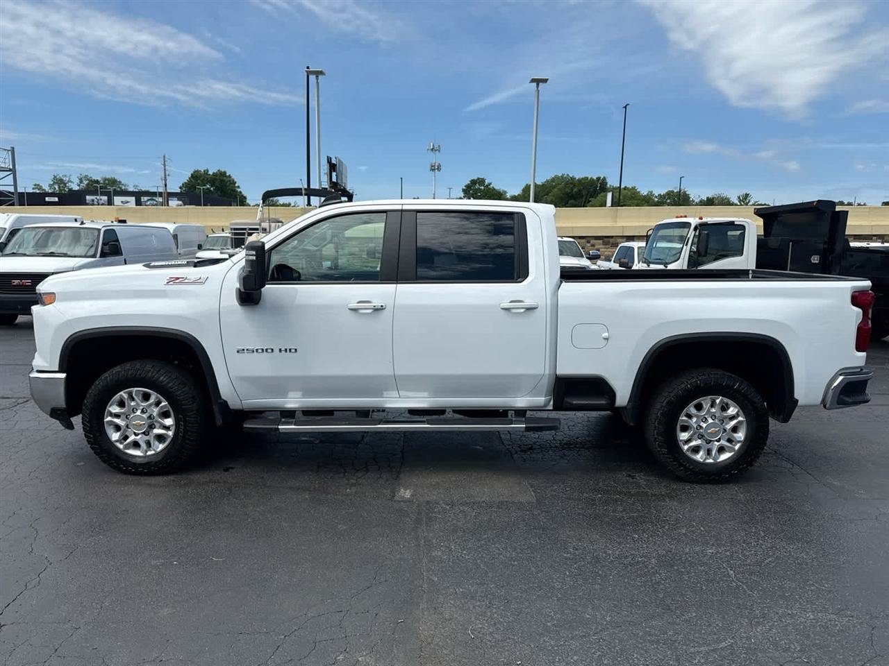 Used 2026 Chevrolet Silverado 2500 LT AWD/4WD image 5