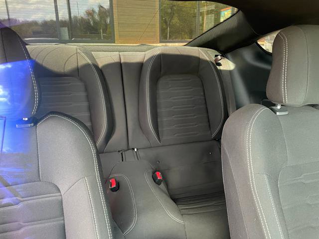 Used 2015 Ford Mustang GT RWD image 25