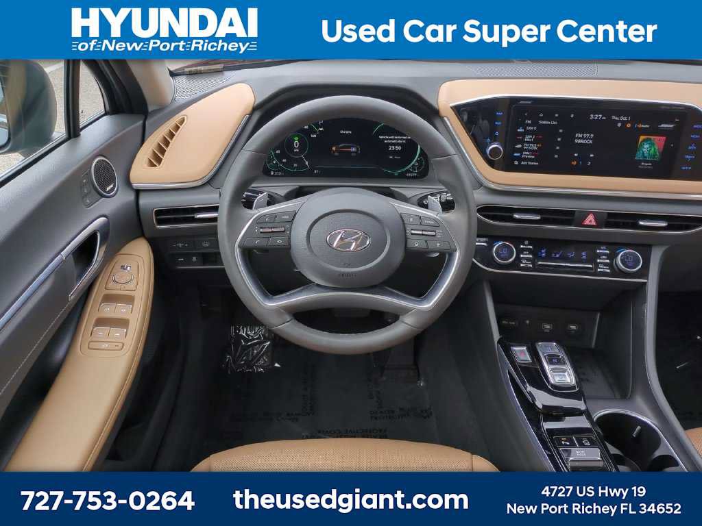 Used 2023 Hyundai Sonata Limited w/ Cargo Package FWD image 17