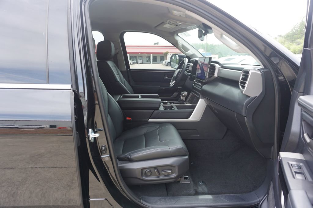 Used 2023 Toyota Tundra Limited AWD/4WD image 18