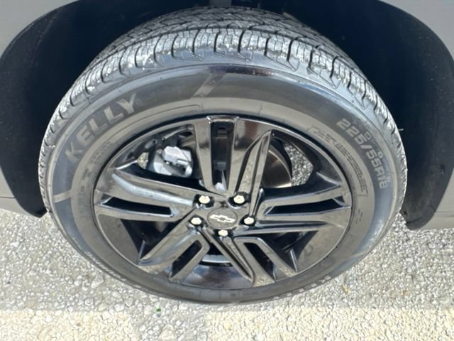 Used 2025 Chevrolet Trax ACTIV w/ Sunroof Package FWD image 28