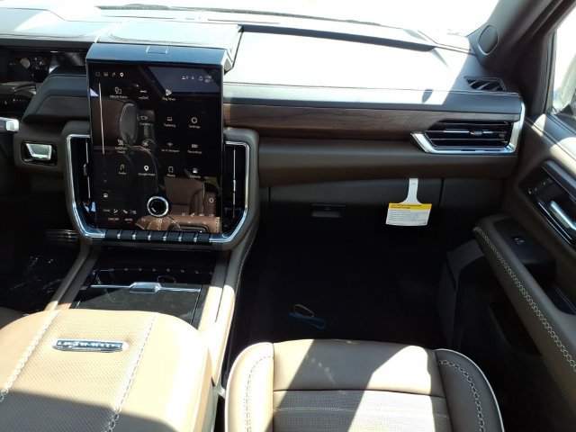 New 2027 GMC Yukon Denali Ultimate AWD/4WD image 19