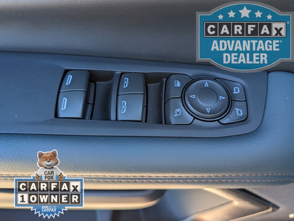 Used 2025 GMC Yukon AT4 AWD/4WD image 19
