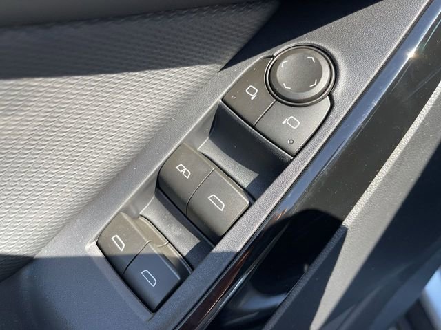 New 2026 Chevrolet Equinox LT w/ Safety and Technology Package FWD image 13